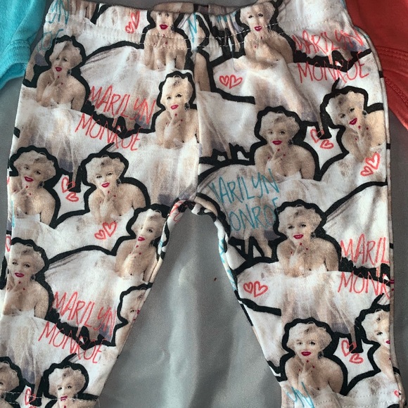 Infant Clothing - Picture 4 of 7